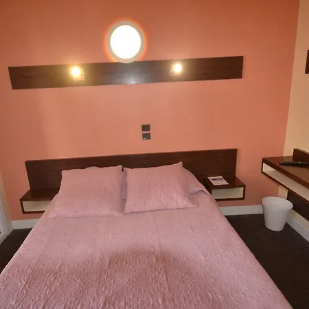 Hotel Sub 3*