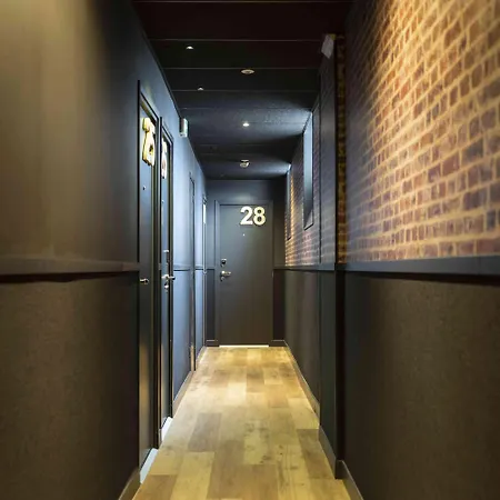 Hotel Sub Asnieres-sur-Seine