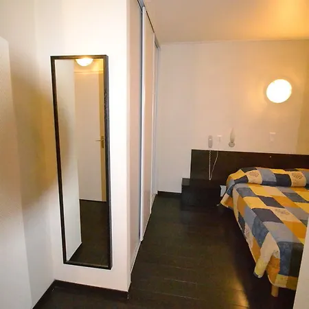 Hotel Sub Asnieres-sur-Seine