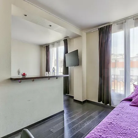 Hotel Sub Hotel 3*